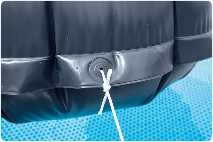 Imagine produs 3: Pernă de aer pentru piscină sub prelată INTEX 28099