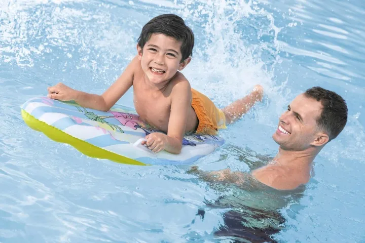Termékkép 3: Felfújható úszódeszka – strandszivacs Lilo és Stitch 114 x 46 cm Bestway 9104V