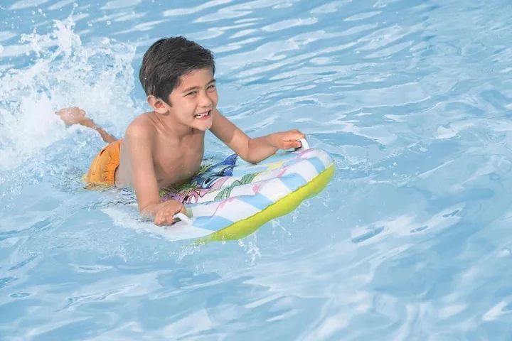 Termékkép 5: Felfújható úszódeszka – strandszivacs Lilo és Stitch 114 x 46 cm Bestway 9104V