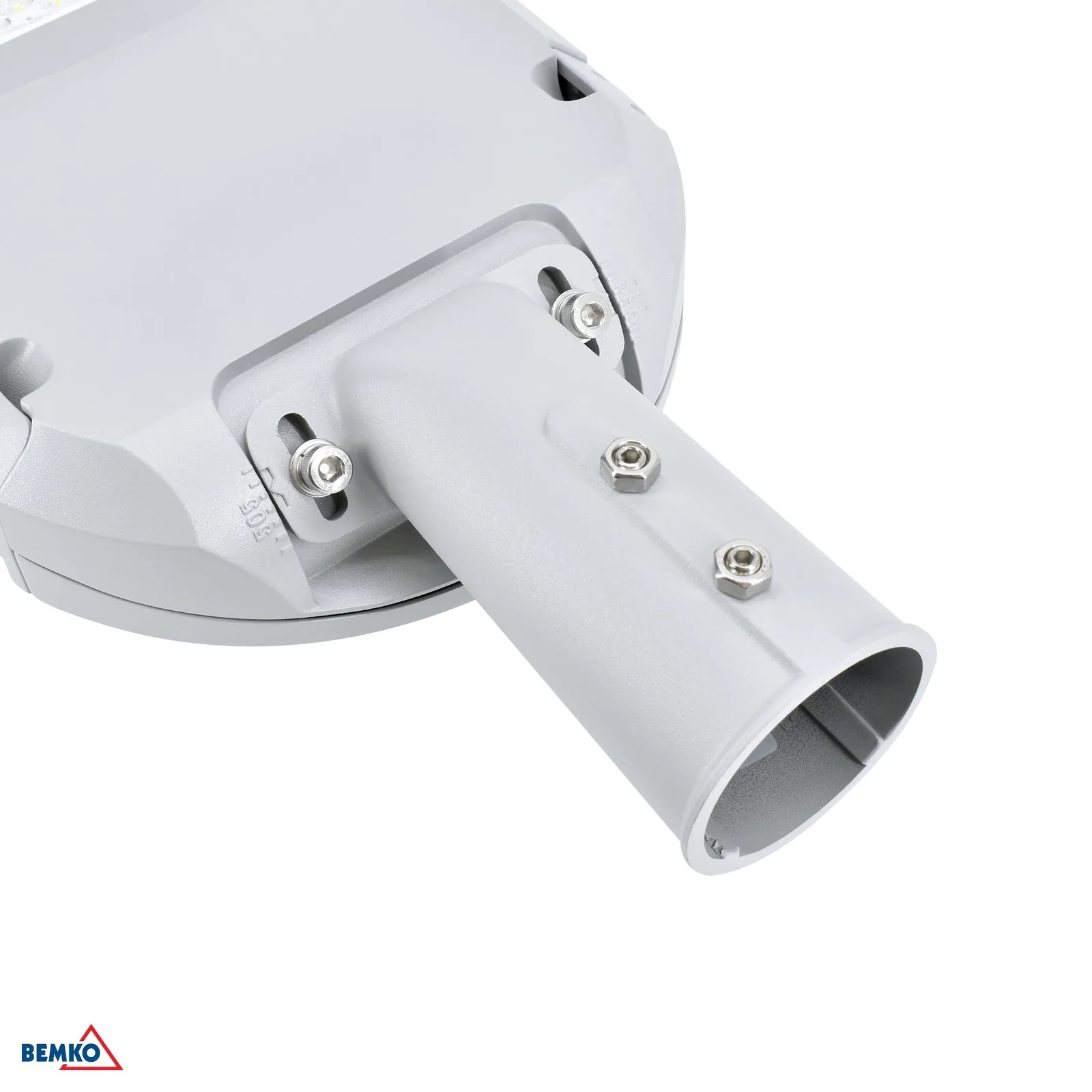 Luxmena LED ulična svjetiljka 150 W 4000 K 27750 lm IP66 klasa II BM-C82-AVN-150B0-74S2-9006-T2M
