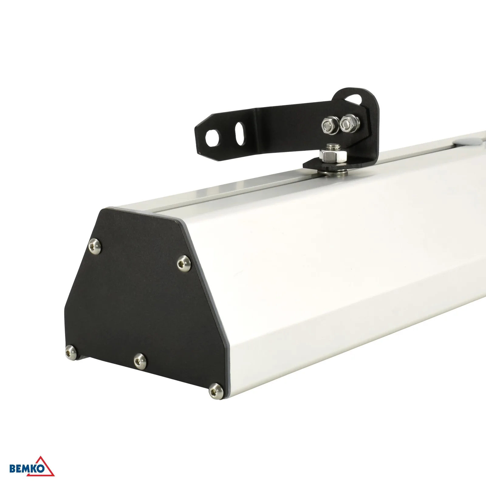 Luxmena highbay LED svjetiljka 60W 4000K IP65 10700 lm BM-C85-HBM-P2A-060B-840B-C00-9090