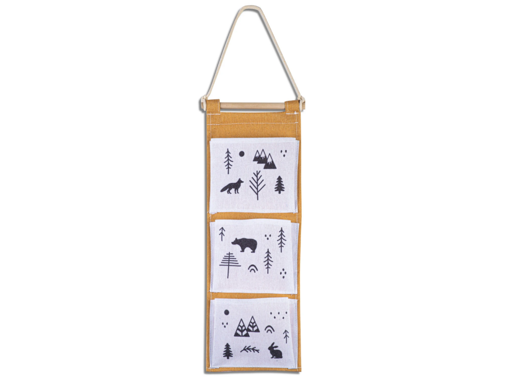 Ricokids závesný organizér na hračky 20 × 80 cm – horčicový, lesné zvieratká – 740302